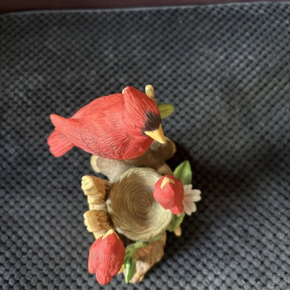 Vintage Cardinals Porcelain Figurine Mother Baby Chicks On a Log and Nest